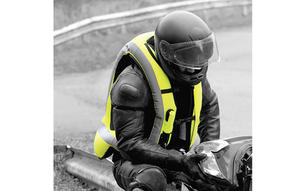 La veste gonflable pour la moto - Une protection optimale en cas de chute -  Moto Journal
